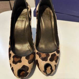 Stuart Weizmann heels, animal print 4” heels